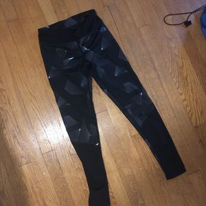 North Face Flashdry Printed Midrise Leggings